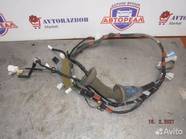 Проводка двери передняя правая Toyota Camry 50 2AR
