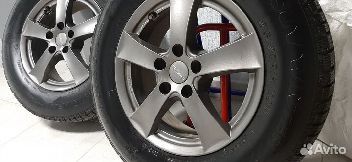 Комплект зимних колёс на литье Dezent R16