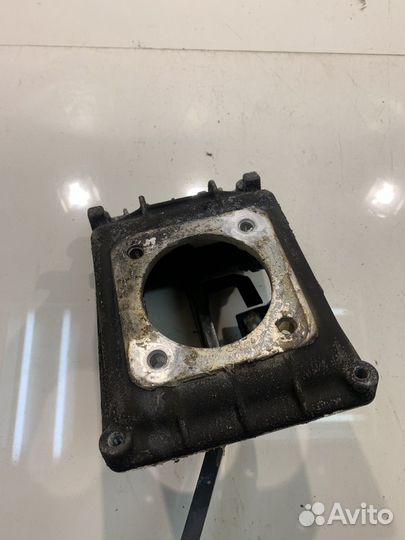 Педаль тормоза (Mercedes-Benz G-class W463 III)