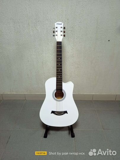 Гитара акустическая гитара