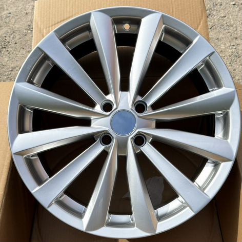 Литые диски Sakura Wheels 181 7.5×R17 4×100