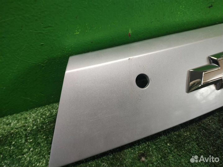 Накладка крышки багажника Chevrolet Spark (M300)