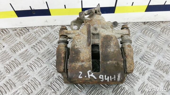 Суппорт задний правый Volkswagen Transporter T5