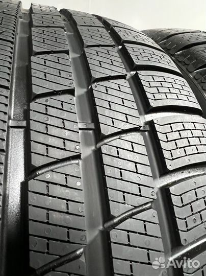 Pirelli P Zero Winter 285/35 R20
