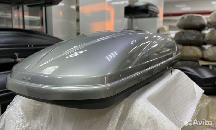 Автобокс на крышу Voyage 520л 205см Серебристый