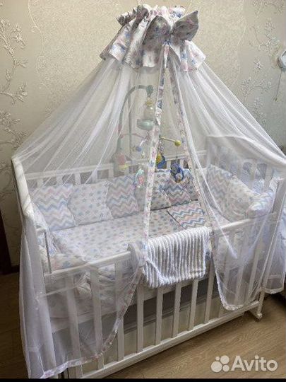 Комлект в кроватку детскую с балдахином