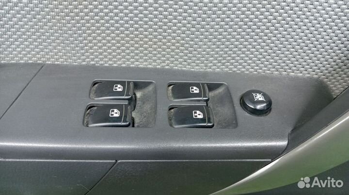 Обшивка двери Chevrolet Aveo Левая Передняя