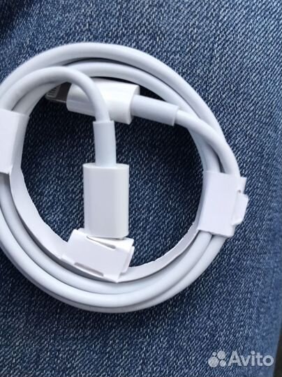 Кабель для зарядки iPhone