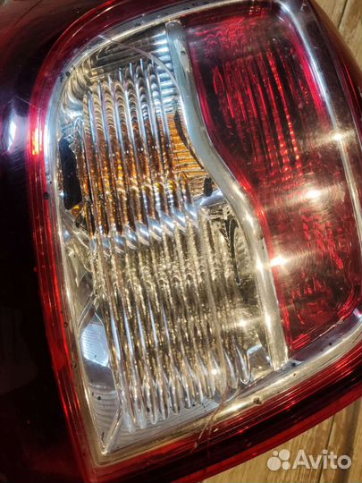 Фонарь левый задний renault sandero