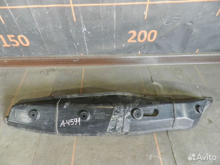 Пыльник крыла переднего-Mercedes-Benz GLA-X156