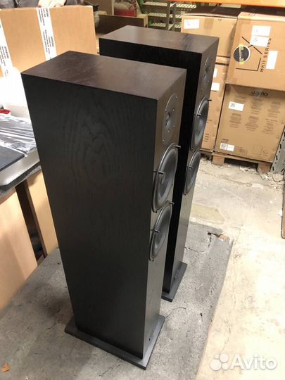 Напольная акустика Audio Physic Classic 8 Black As