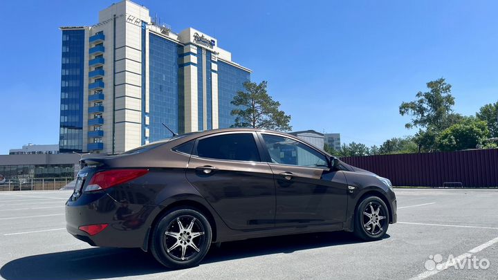 Hyundai Solaris 1.6 AT, 2015, 152 000 км