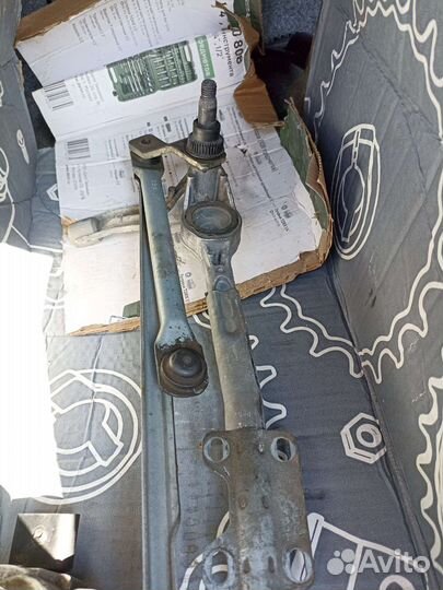 Трапеция дворников бмв е90