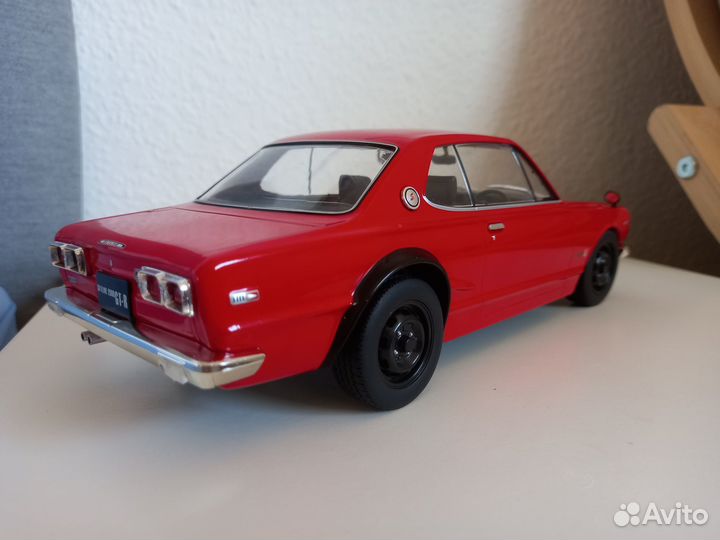 Nissan Skyline GT-R 1972 1:18 Triple 9