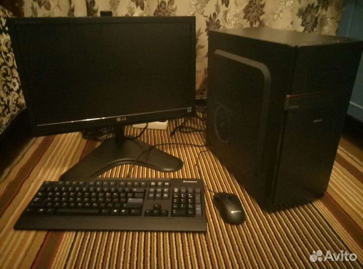 Компьютер системный блок, Монитор