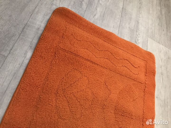 Коврики для ванной и туалета