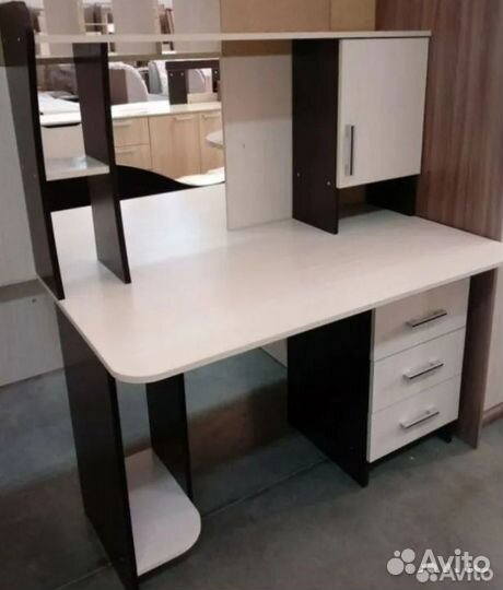 Компьютерный стол №5