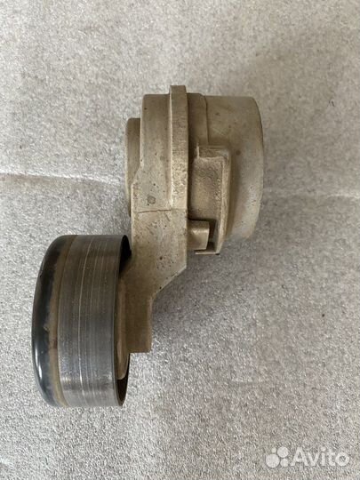 Натяжитель приводного ремня Hyundai-KIA