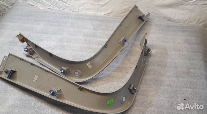 Обшивка крышки багажника Opel Astra J