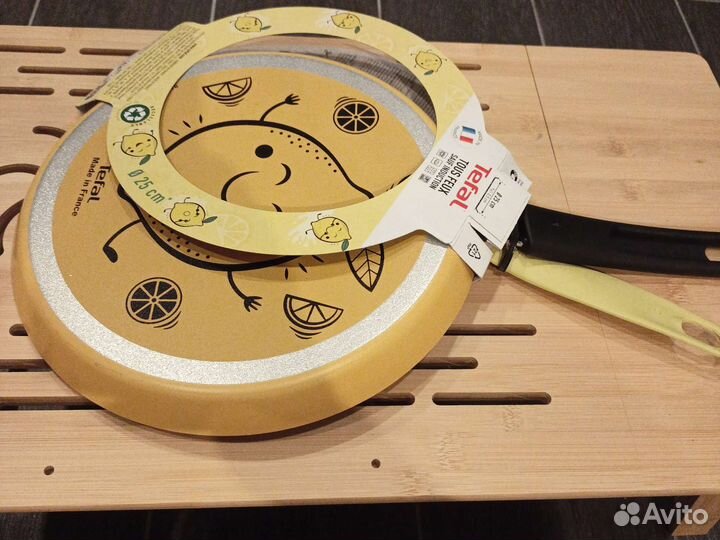 Сковорода блинная Tefal Fruits 25см + лопатка