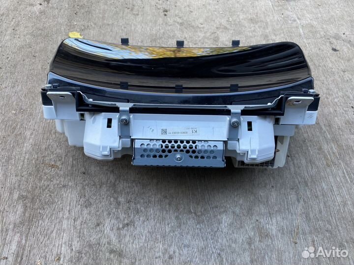 Щиток приборов (приборная панель) Lexus LS460