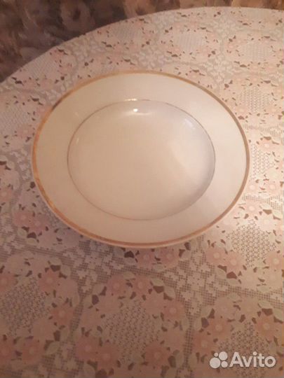 Тарелки разные