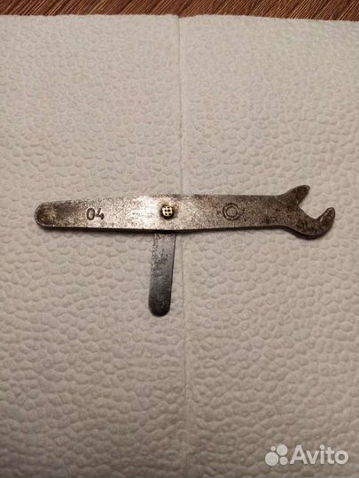 Ключ иж магнетный с щупом