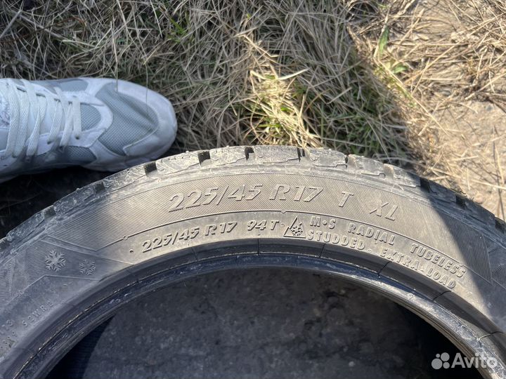 Formula Ice 225/45 R17 94T