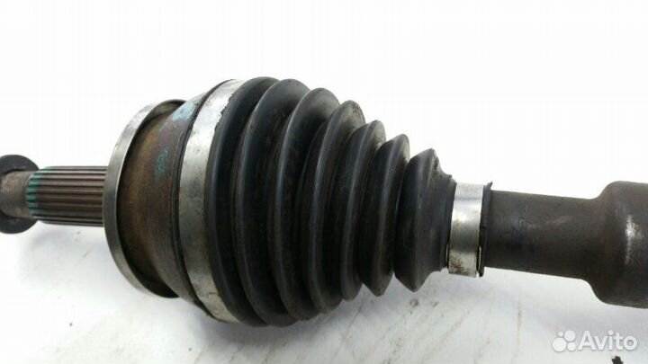 Привод передний правый Toyota Prius ZVW30 2ZR 2011