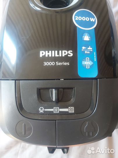 Новый Пылесос с пылесборником Philips XD3030/01