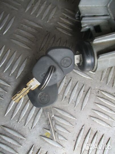 Замок зажигания BMW 5 E34