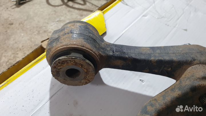 Передний правый рычаг mazda 6 gh