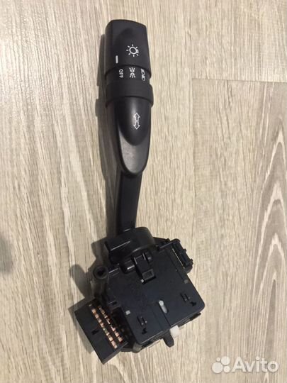 Продам переключатель на Ssangyong New action