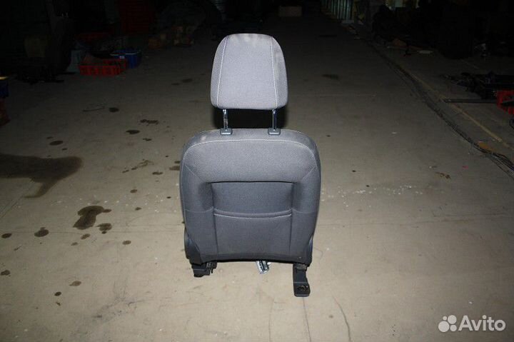Сиденья комплект ford kuga II 2012