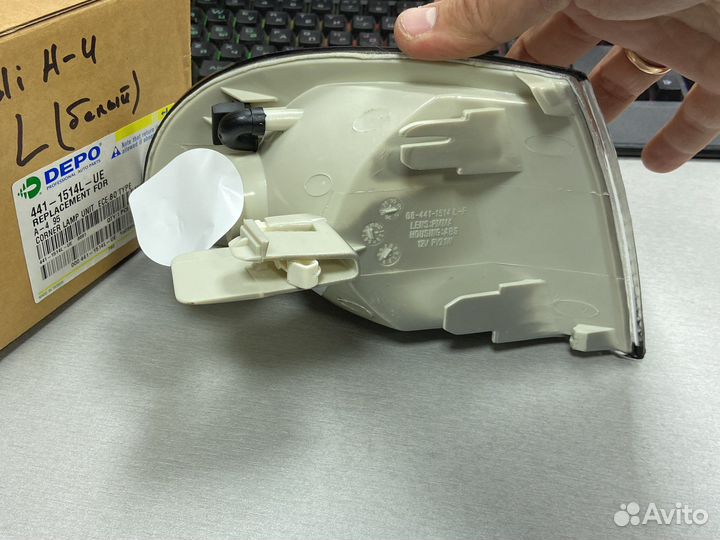 Указатели поворота R+L audi A4 1995-1999 год