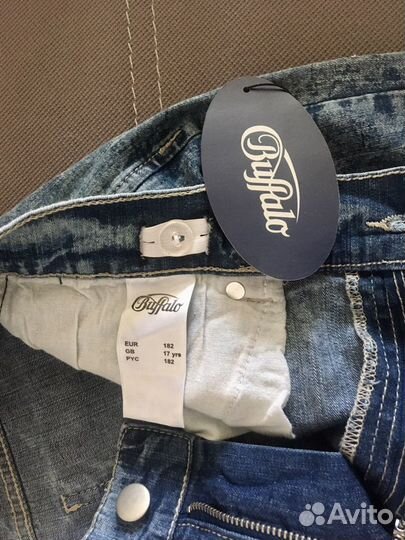 Джинсы новые