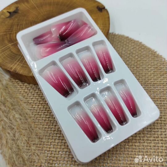 Накладные ногти (типсы) с готовым дизайном