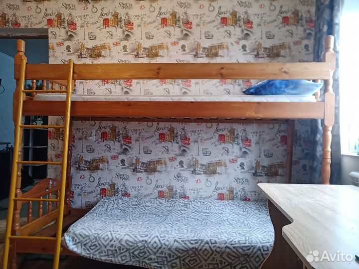 Детская двухярусная кровать с матрасом бу
