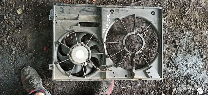 Диффузор с вентилятором Фольцваген Пассат Б6