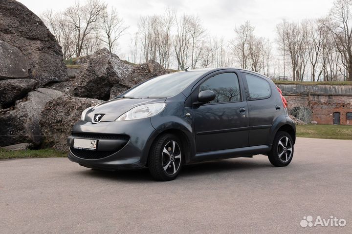 Аренда машины без залога Peugeot 107