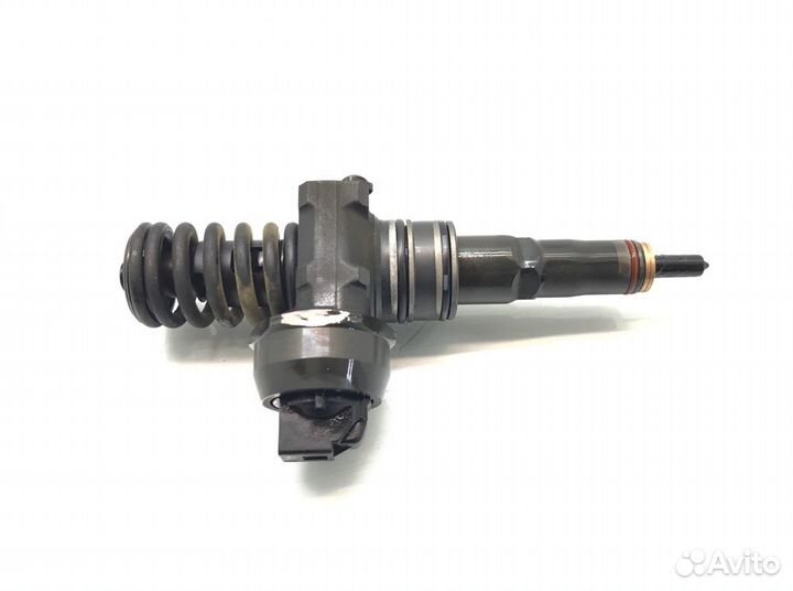 Форсунка 038130073AG Volkswagen Golf 4 (1997-2005)