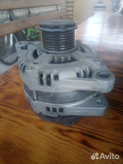 Генератор на Toyota Camry 2016 г