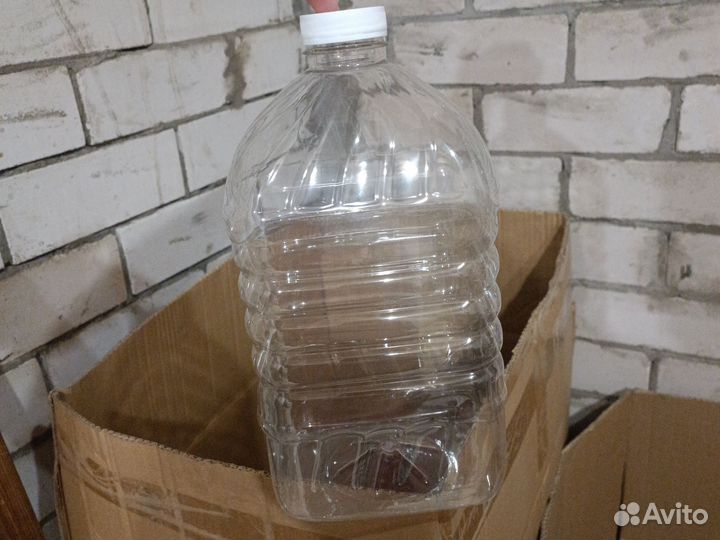 Канистры пищевые 10 и 5 литров много