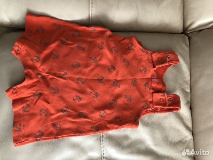 Детская одежда подходит для мальчиков и девочек