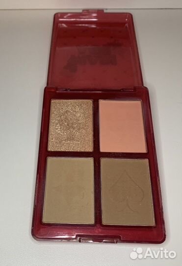 Mary age vivienne sabo палетка для лица