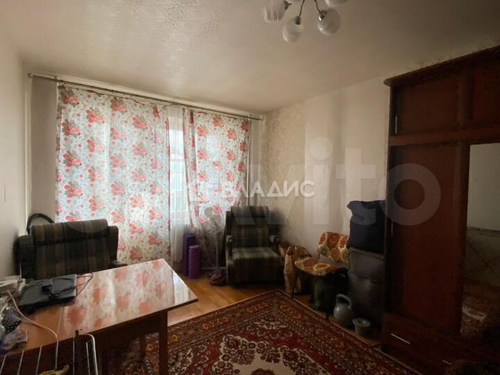 2-к. квартира, 52 м², 1/9 эт.