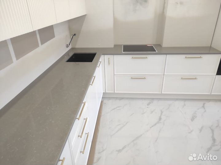 Столешница из акрилового камня