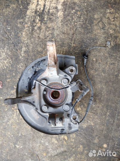 Поворотный кулак