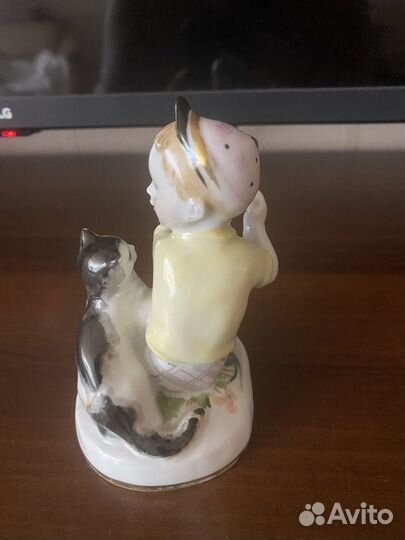 Фарфоровые статуэтки лфз