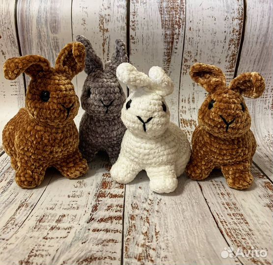 Плюшевый заяц. Вязаная игрушка. Заяц. Кролик